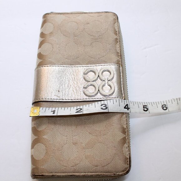 Coach Poppy PopArt C Gold Accordion Wallet - Picture 13 of 14